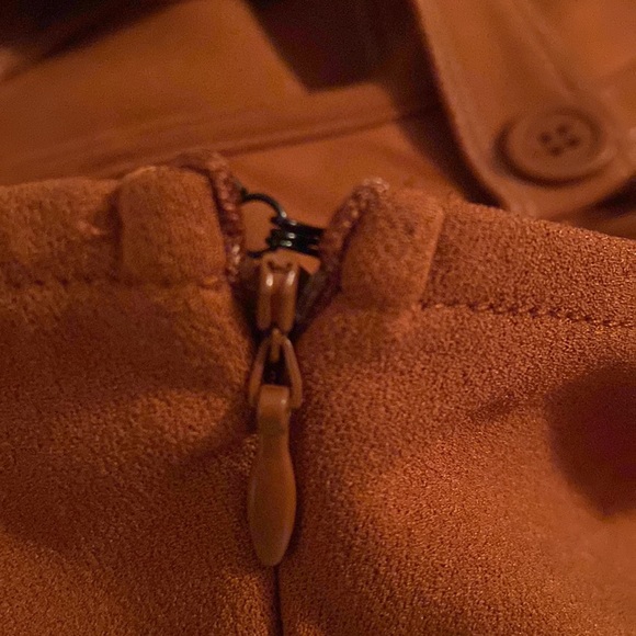 Brick brown, mini dress, decorative buttons. No frills Los Angeles. Medium A4 - Picture 6 of 6